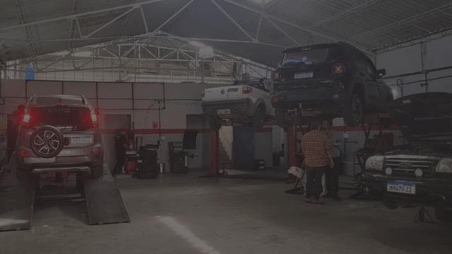Interior da oficina Karanga Auto Center